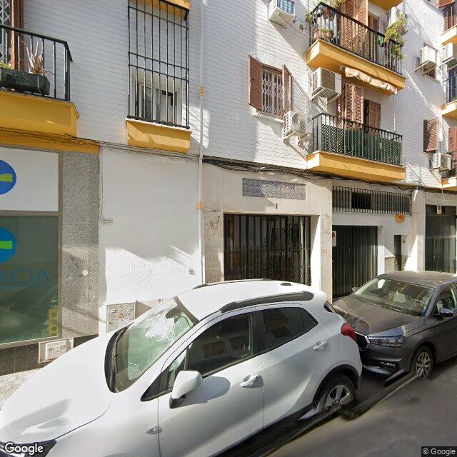 Street view near Farmacia Patricia Molina Cerrato in Sevilla (centro)