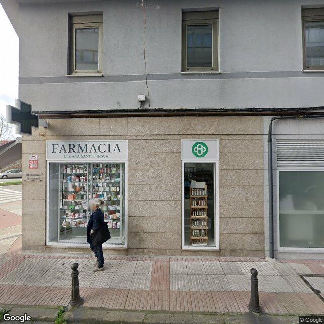 Street view near Farmacia Peruleiro in A Coruña