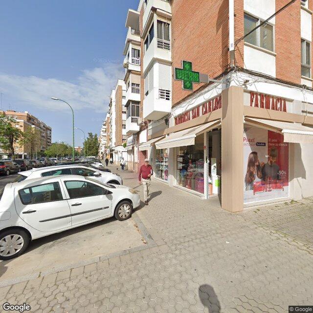 Street view near Farmacia Pilar Morales in Sevilla