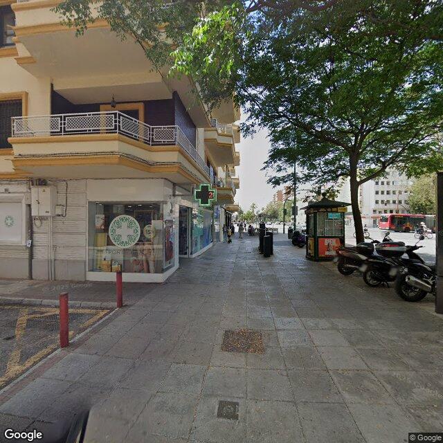 Street view near Farmacia Portaceli in Sevilla