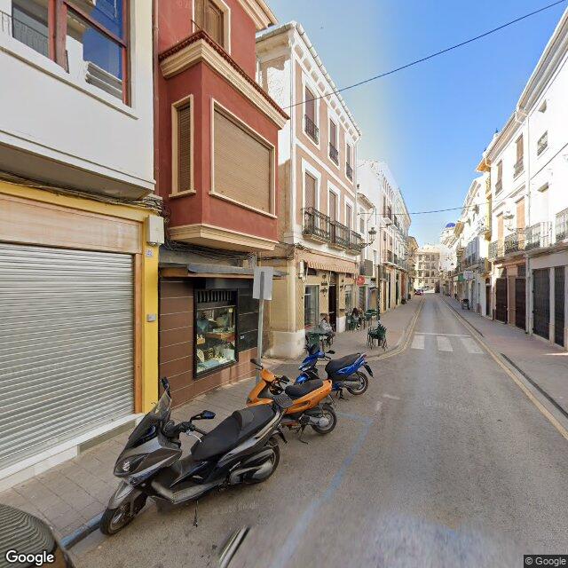 Street view near Farmacia Precioso in Spain