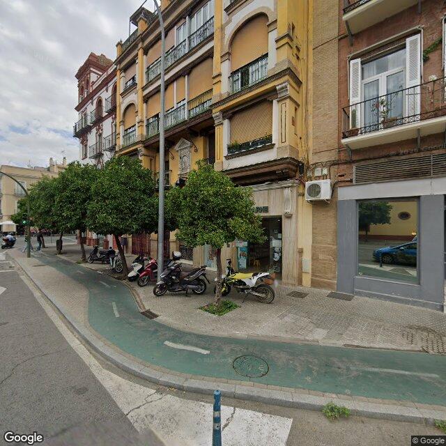 Street view near Farmacia Puerta De La Carne in Sevilla
