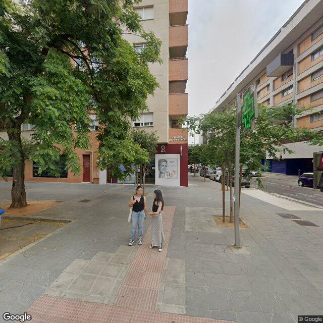Street view near Farmacia Ríder in Sevilla