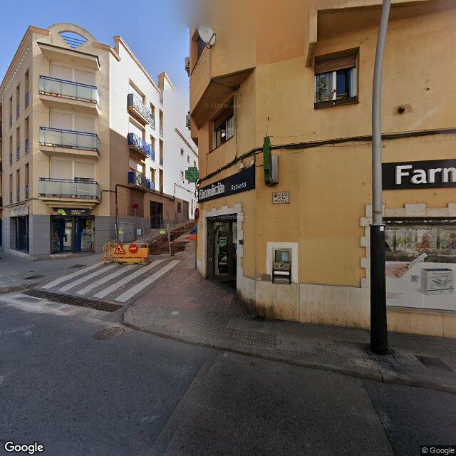 Street view near Farmacia Rabassa in Spain