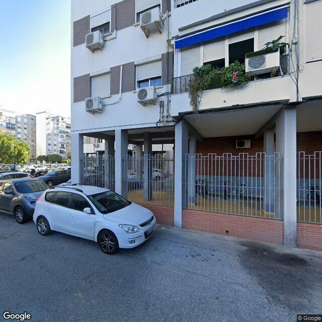Street view near Farmacia Rafael Martínez García in Sevilla (norte de la Macarena)