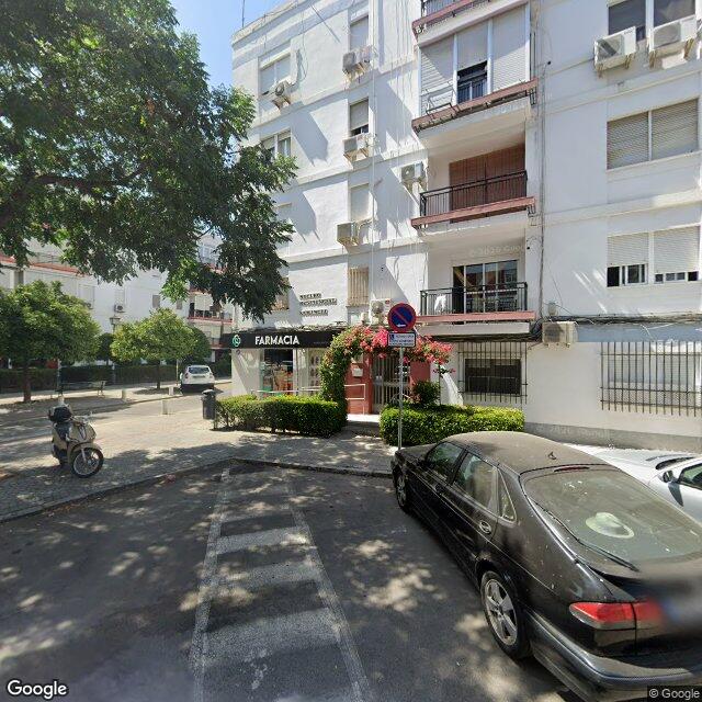 Street view near Farmacia Rafael Polo Machuca in Sevilla