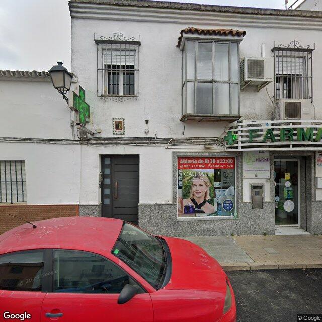 Street view near Farmacia Ramírez Mota in Olivares
