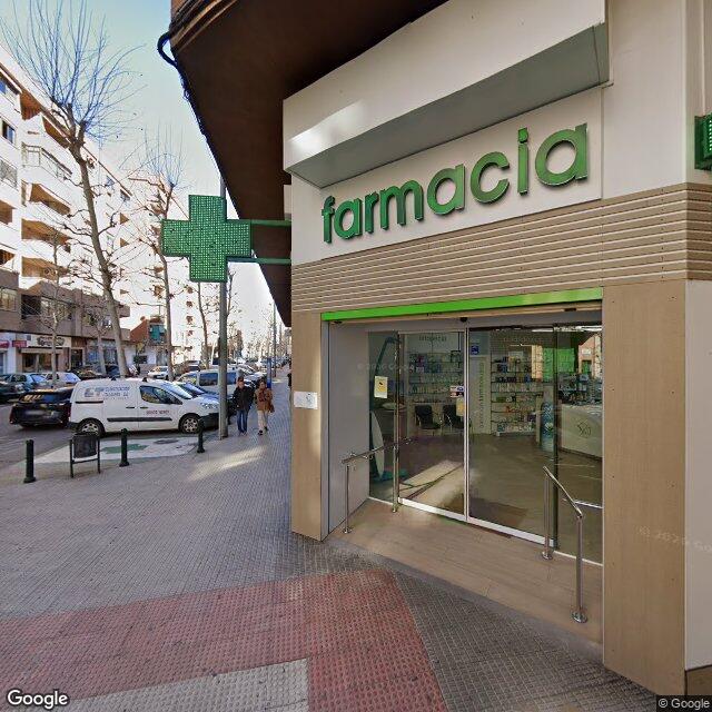 Street view near Farmacia Ramos in Talavera de la Reina