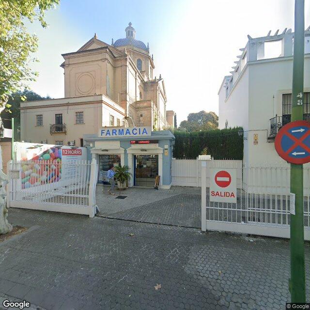 Street view near Farmacia Reyes Martin De Oliva in Sevilla (sur y Bellavista)