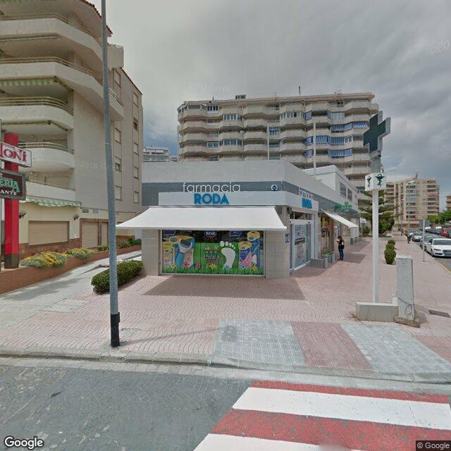 Street view near Farmacia Roda in Spain