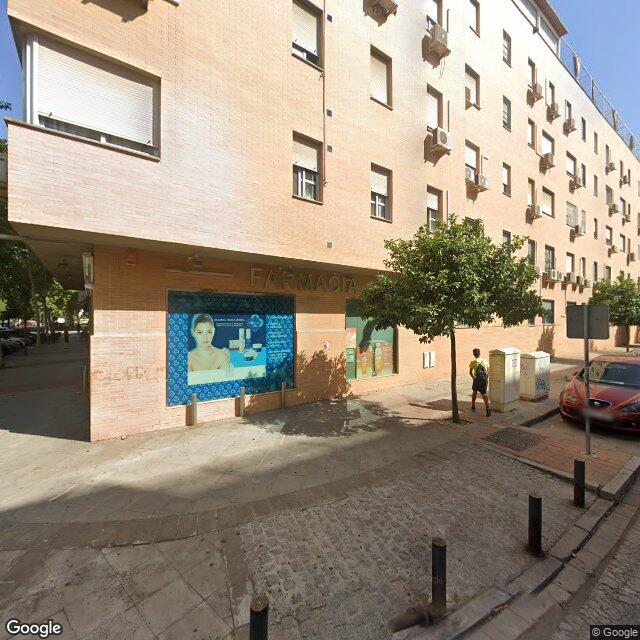 Street view near Farmacia Rubio Malo De Molina in Sevilla