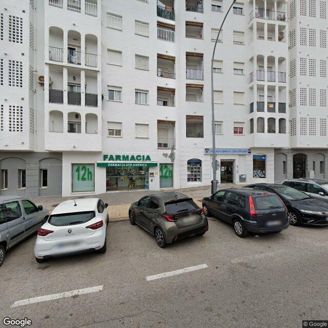 Street view near Farmacia Ruiz Pareja in Algeciras