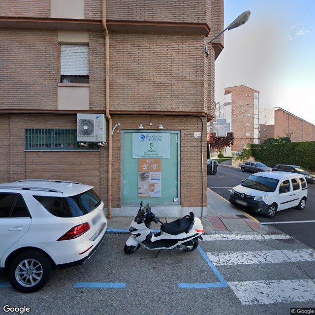 Street view near Farmacia Rujas Gómez in Segovia