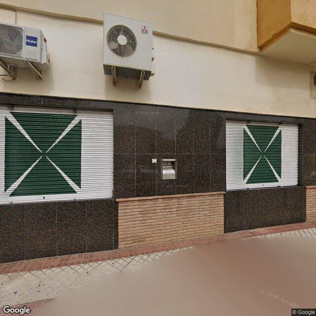 Street view near Farmacia Sánchez Mariscal in Spain