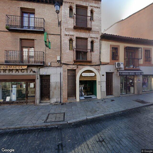 Street view near Farmacia Sancho in Toledo