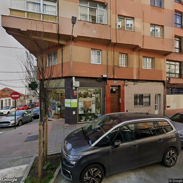 Street view near Farmacia Sanjurjo in A Coruña