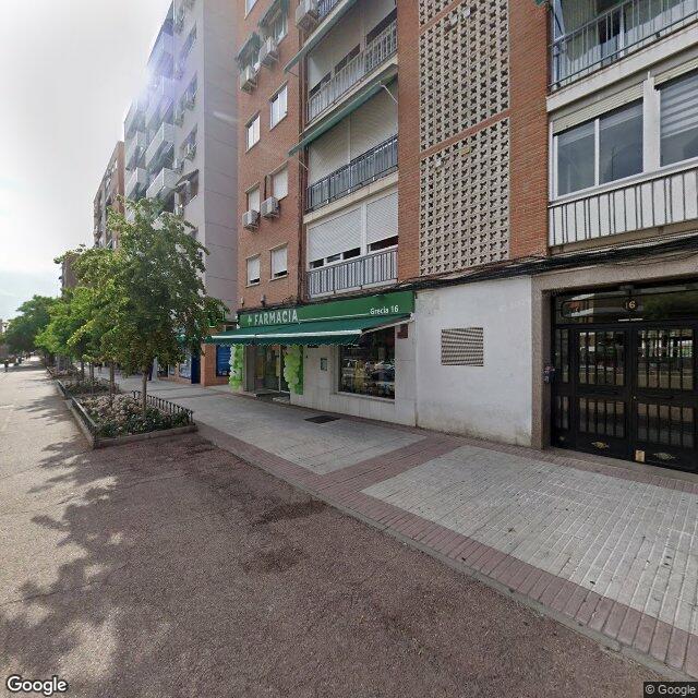 Street view near Farmacia Santiago Gadea Pareja in Fuenlabrada