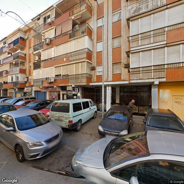 Street view near Farmacia Santiago Moreno Becerro in Sevilla (macarena)