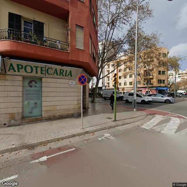 Street view near Farmacia Sanz Guillén in Palma