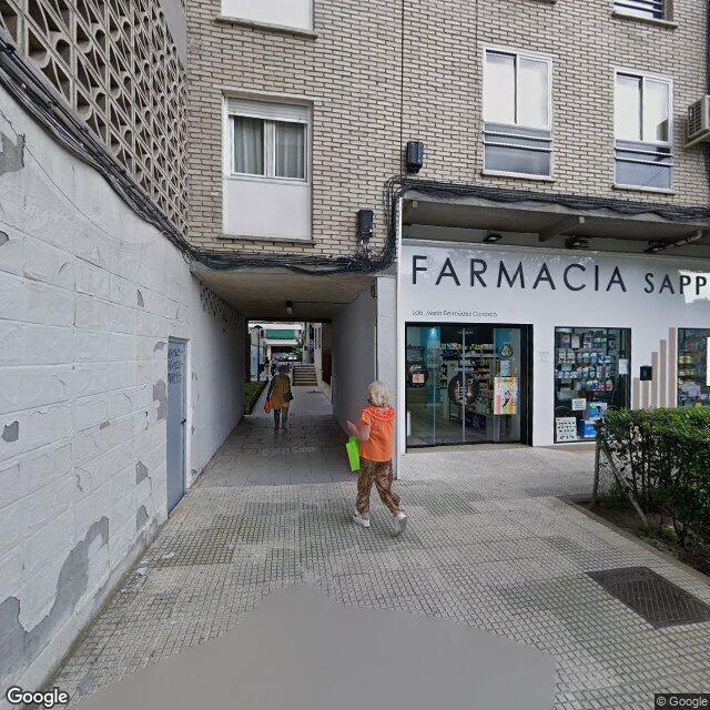 Street view near Farmacia Sapporo in Spain