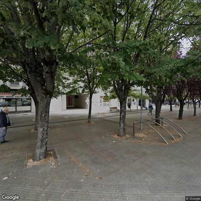 Street view near Farmacia Senosiáin in Pamplona/Iruña