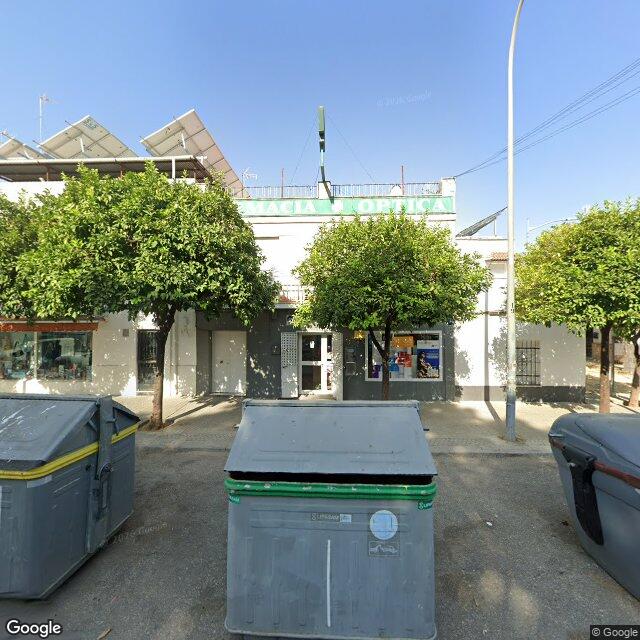 Street view near Farmacia Tiro De Línea in Sevilla