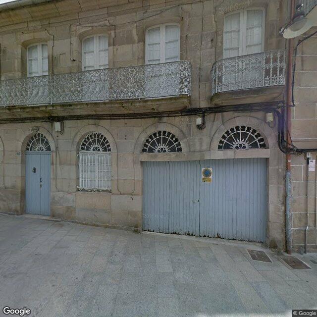 Street view near Farmacia Touriño in Spain
