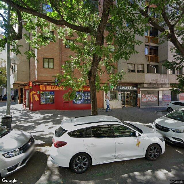Street view near Farmacia Trinidad Revelles in Sevilla