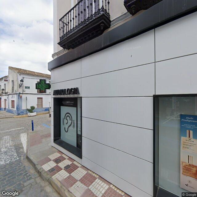 Street view near Farmacia Vázquez in Pilas