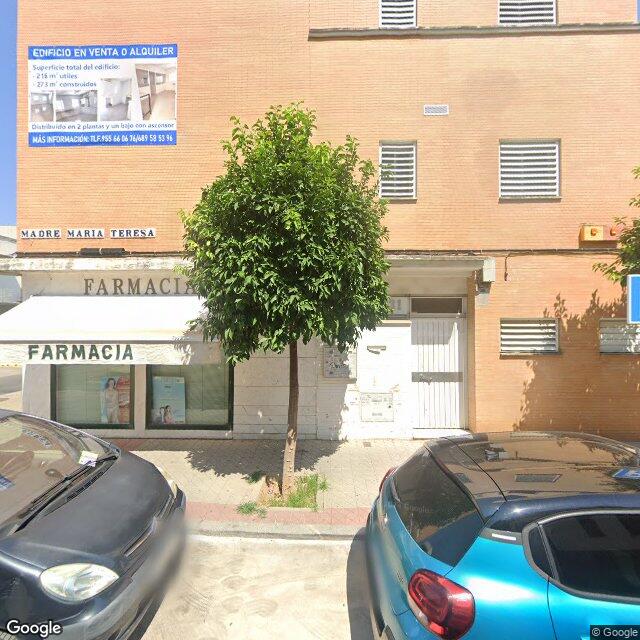 Street view near Farmacia Vázquez in Sevilla