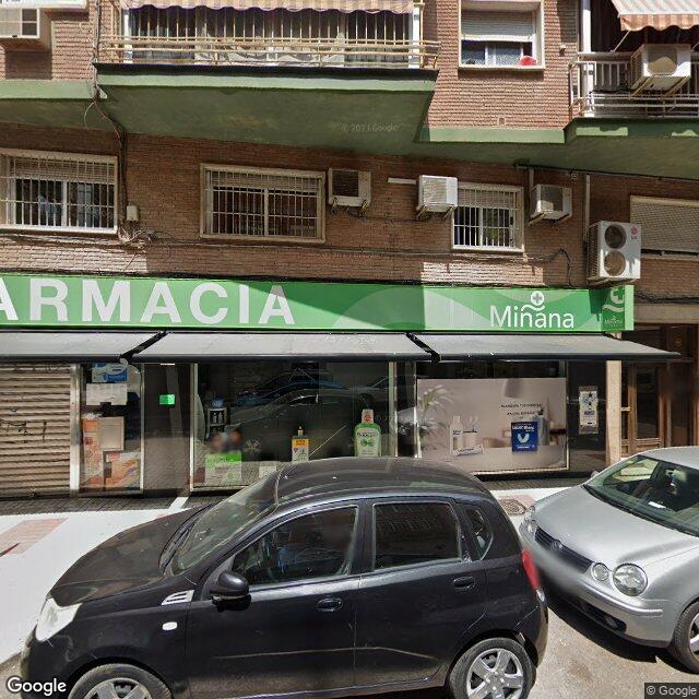 Street view near Farmacia Víctor Miñana García in Málaga