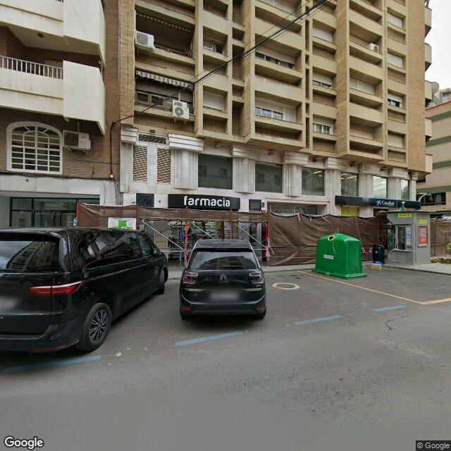 Street view near Farmacia Valdivia in Spain