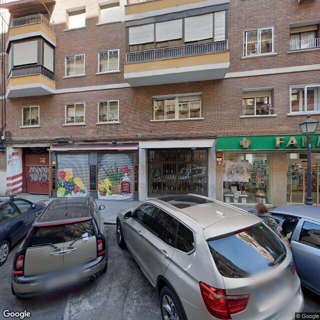 Street view near Farmacia Valenciano Marzo in Madrid