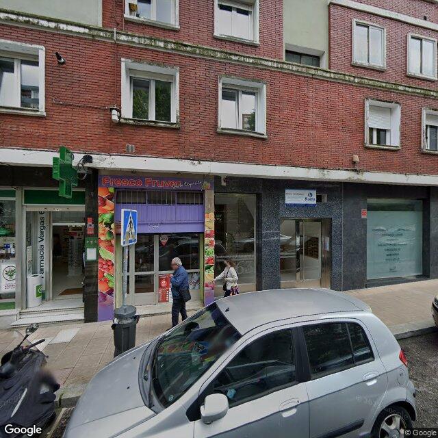 Street view near Farmacia Vargas 63 in Santander