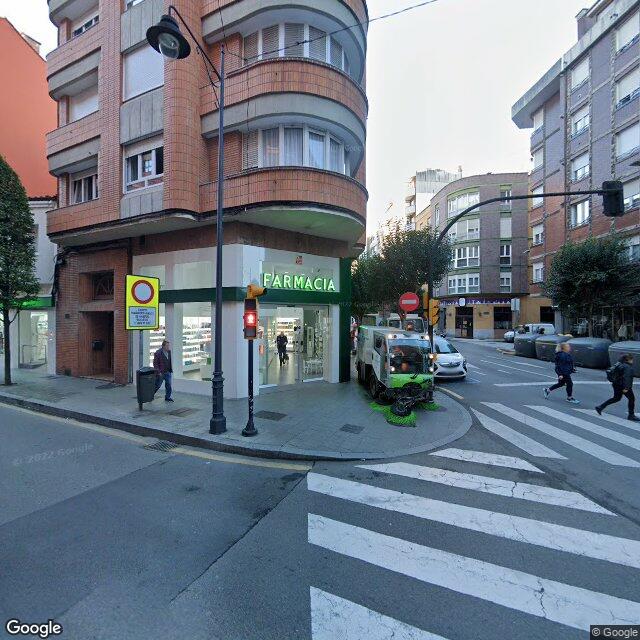 Street view near Farmacia Vegas Fernández in Gijón/Xixón