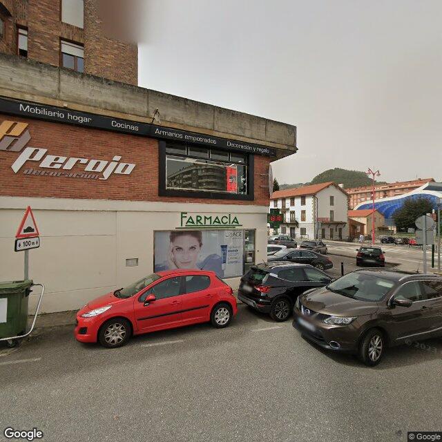 Street view near Farmacia Verrire in Solares