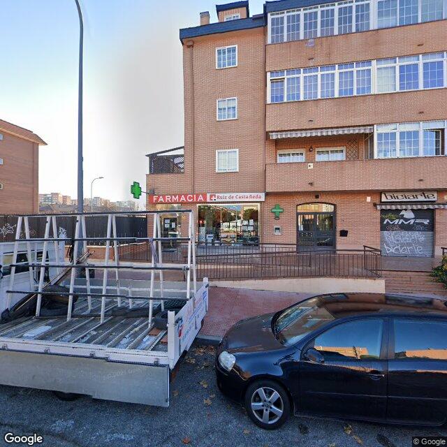 Street view near Farmacia Victoria Lázaro Garcelán in Spain