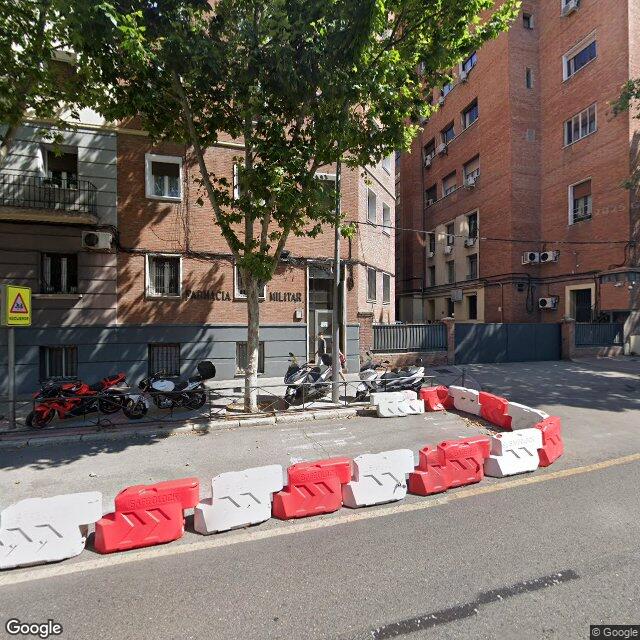 Street view near Farmacia Y Óptica Militar in Madrid