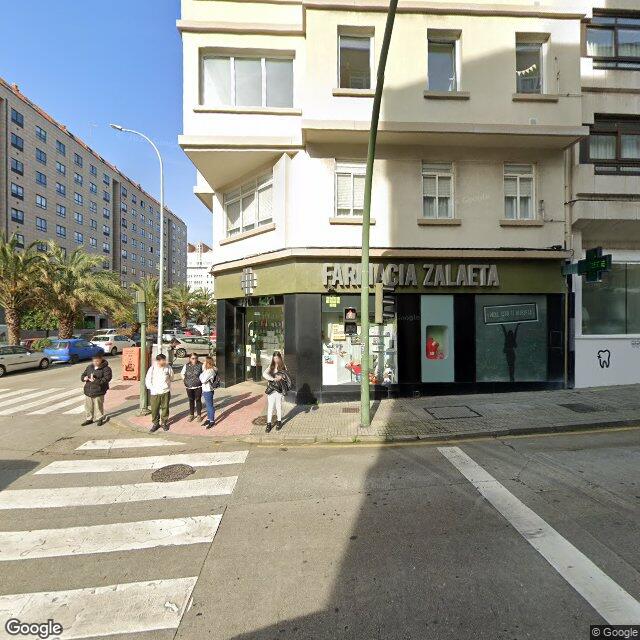 Street view near Farmacia Zalaeta in A Coruña