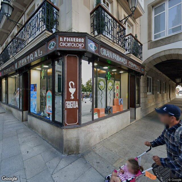 Street view near Gran Farmacia Central in Lugo