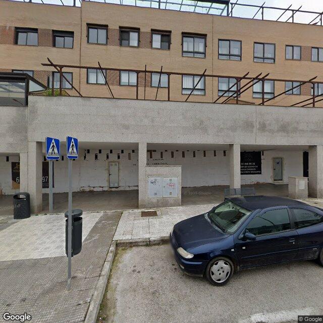 Street view near Guillermo Zubia Robledano in Navalcarnero