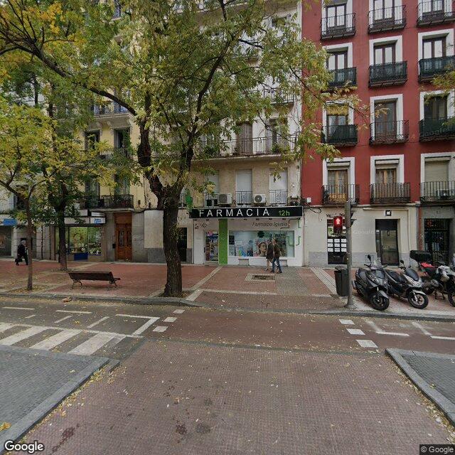 Street view near Iglesia in Madrid