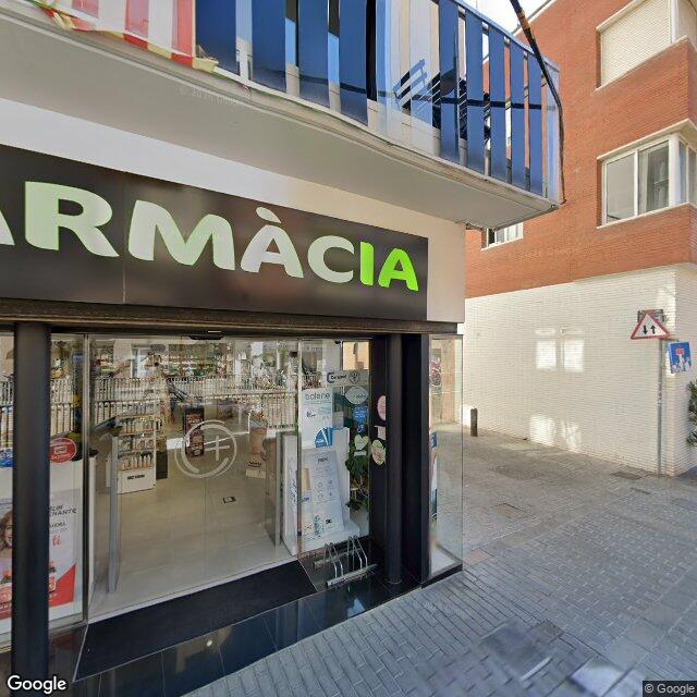 Street view near L'Estació Farmàcia I Ortopèdia in Barcelona