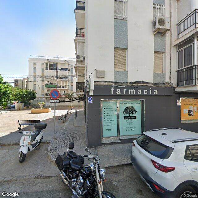 Street view near La Botica De Triana in Sevilla