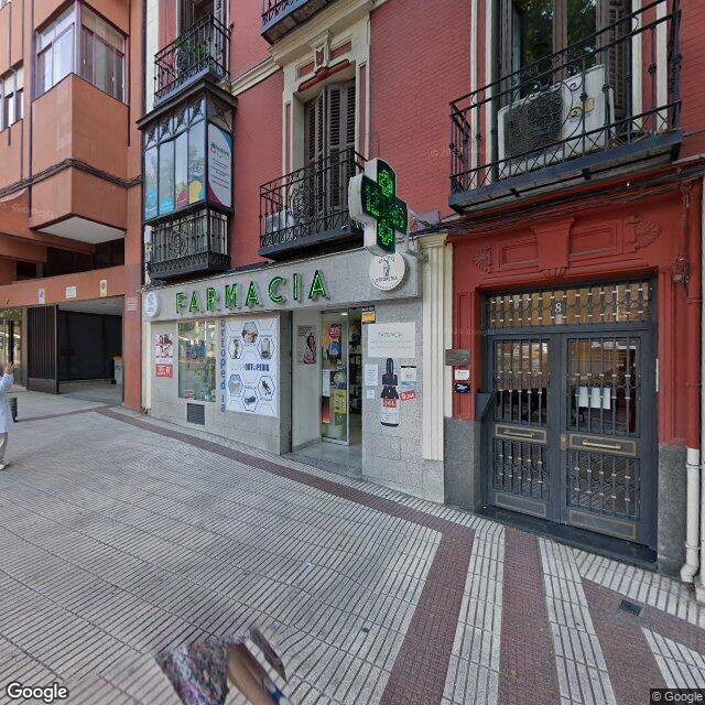 Street view near Lda. Elena Salgado Rodríguez in Madrid