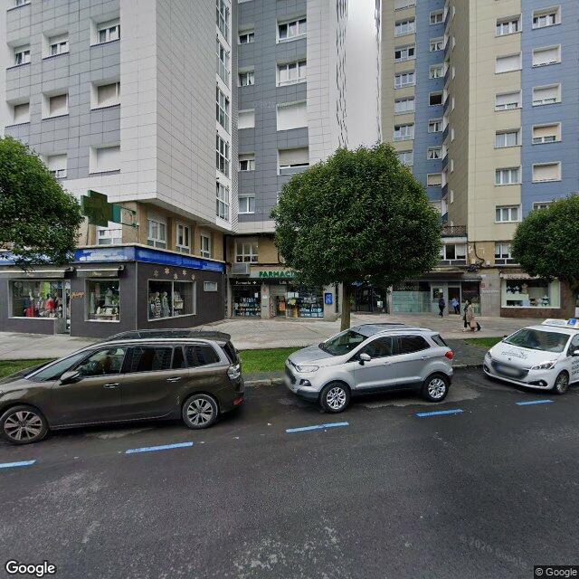 Street view near Lda. Miriam Ghais in Gijón/Xixón