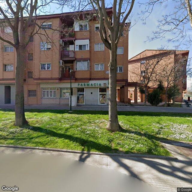 Street view near Lda. Patricia Aínsa Sal Del Río in Zaragoza
