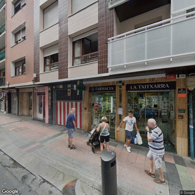 Street view near Licenciada Mireya Panizo in Santurtzi