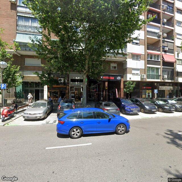 Street view near Lucía López-Carballo Camino in Madrid