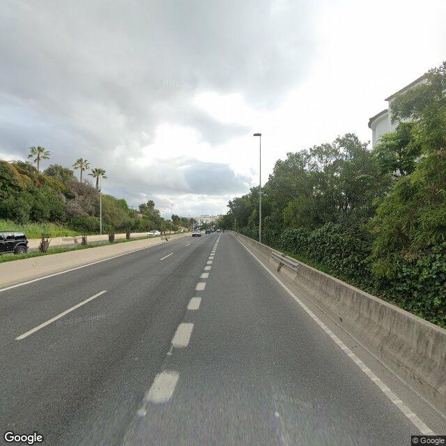 Street view near Luque Luque, Beatriz in Nueva Andalucia
